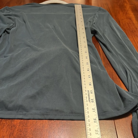 sundays in brooklyn faux wrap around top size small - Picture 4 of 8